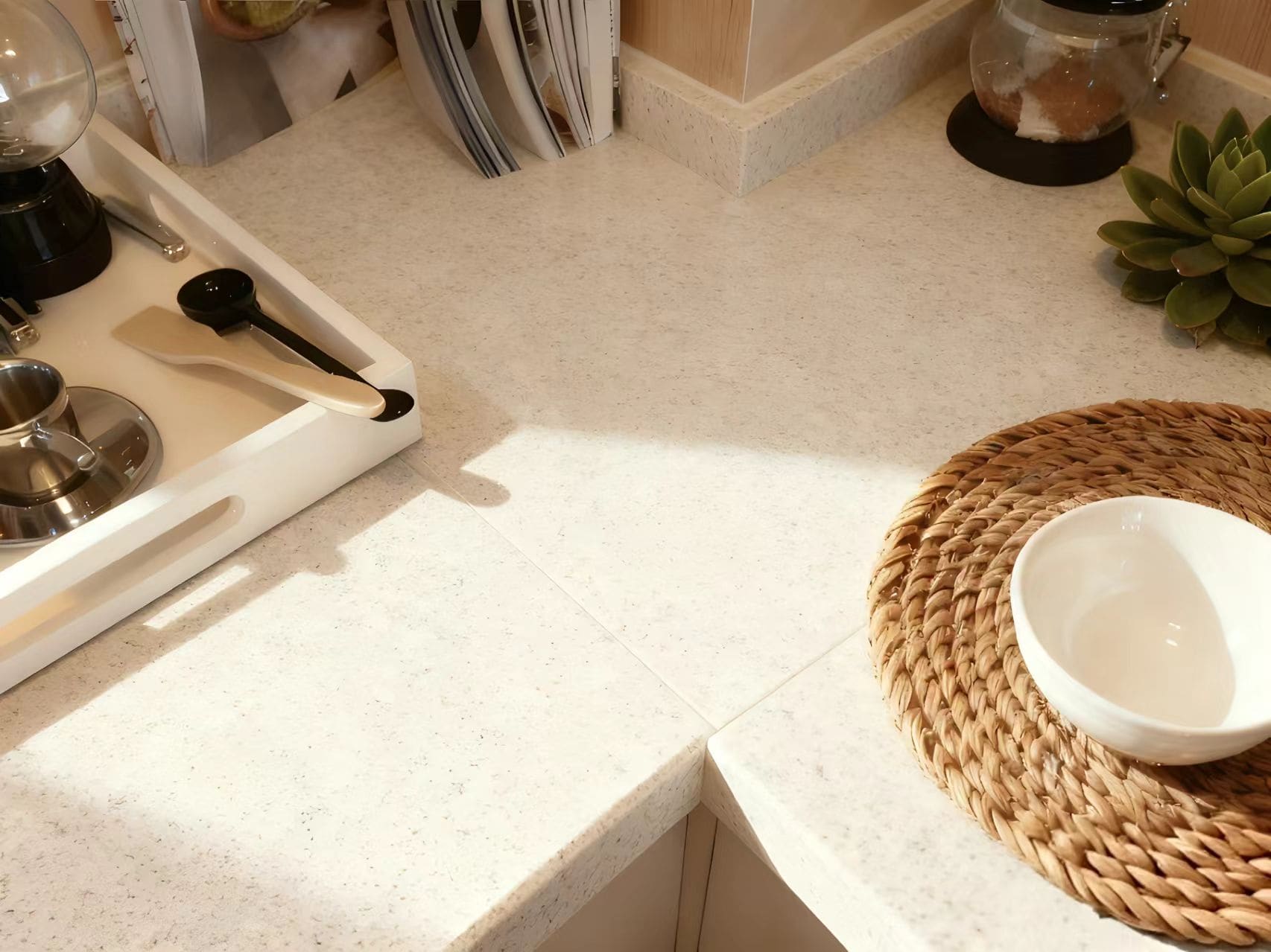 Comment dissimuler un joint dans un comptoir en quartz ?